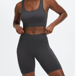 Fabletics Cloud Set